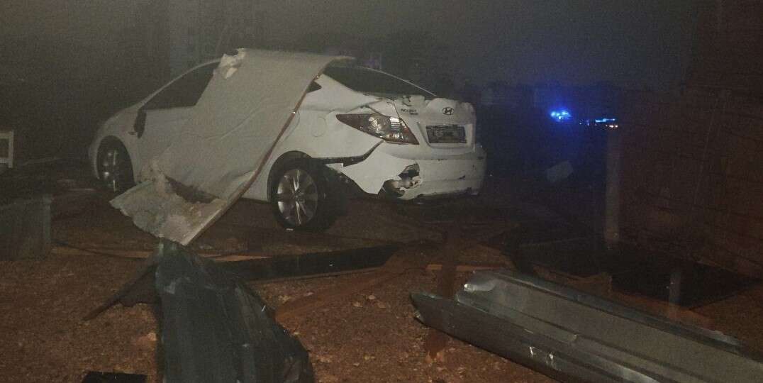 Hortum işçi konteynerlerini parçaladı! 4 ölü, 1 yaralı var 25